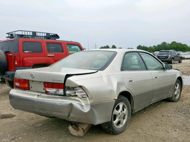 JT8BF22G0V5013191 - 1997 LEXUS ES 300 SILVER photo 4