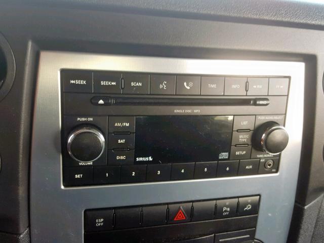 1J8HG48KX8C110665 - 2008 JEEP COMMANDER 棕色 照片 9