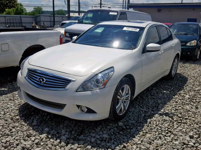 JN1CV6AR9DM355958 - 2013 INFINITI G37 WHITE photo 2