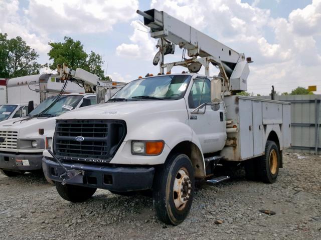 3FDNF6522YMA05268 - 2000 FORD F650 SUPER YELLOW photo 2