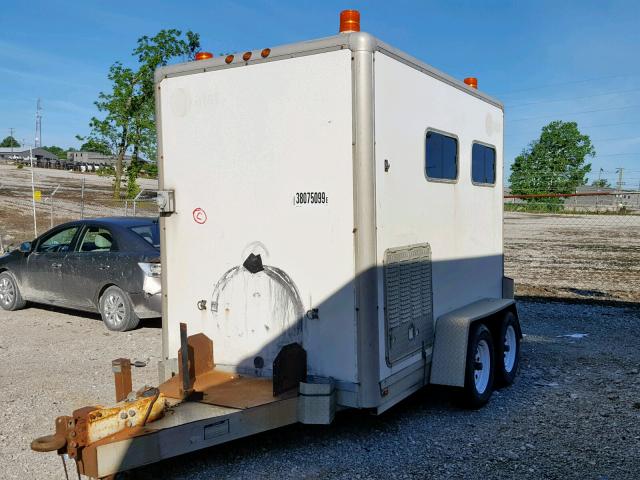 4YUUS1424WC000631 - 1997 UTILITY TRAILER WHITE photo 2