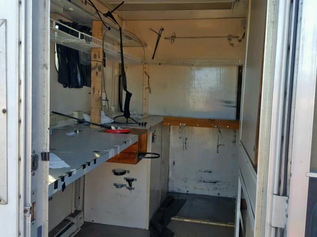 4YUUS1424WC000631 - 1997 UTILITY TRAILER WHITE photo 9