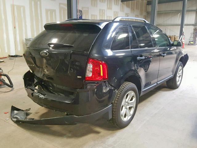 2FMDK4GC7DBB17108 - 2013 FORD EDGE SE BLACK photo 4