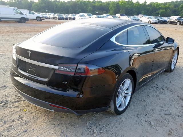 5YJSA1AG0DFP13284 - 2013 TESLA MODEL S أسود صورة 4