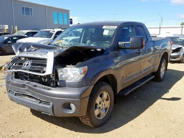 5TFUY5F16DX294038 - 2013 TOYOTA TUNDRA DOU GRAY photo 2