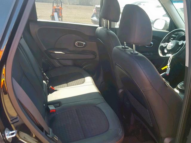 KNDJX3AA6J7538168 - 2018 KIA SOUL ! Qara foto 6
