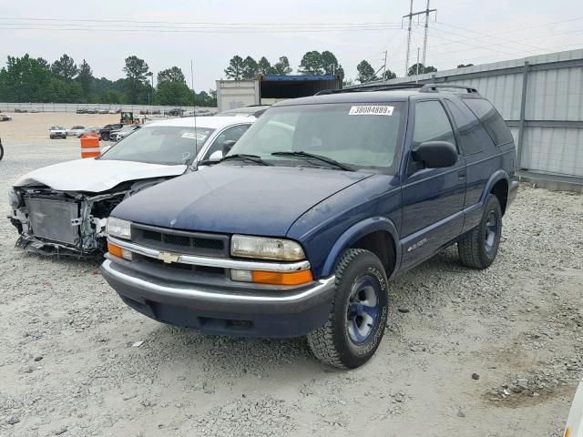 1GNCS18W61K149046 - 2001 CHEVROLET BLAZER BLUE photo 2