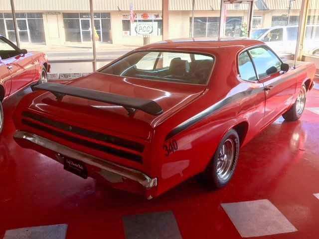 VL29C1B142868 - 1971 PLYMOUTH DUSTER RED photo 4