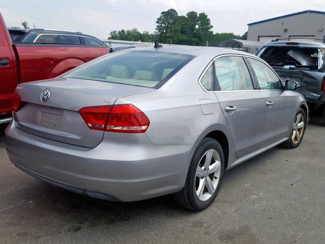 1VWBH7A38DC133562 - 2013 VOLKSWAGEN PASSAT SE SILVER photo 4