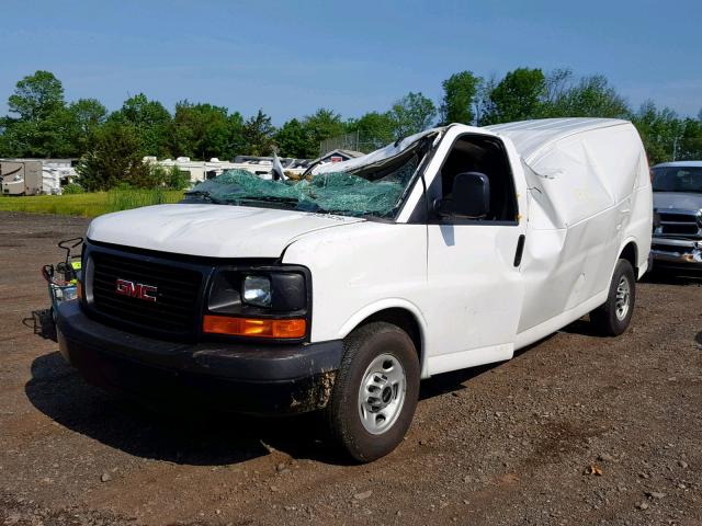 1GTZ7UCG6F1234973 - 2015 GMC SAVANA G35 WHITE photo 2