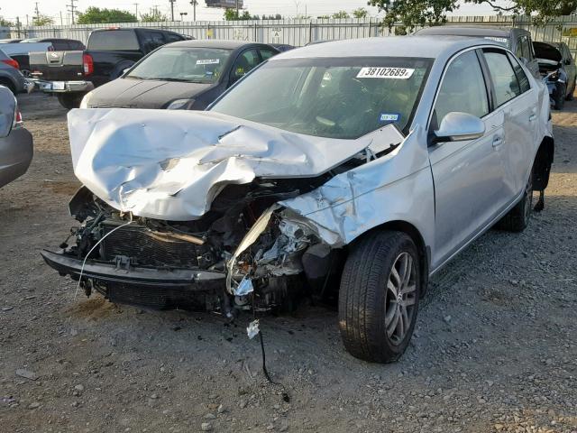 3VWRF71K56M624930 - 2006 VOLKSWAGEN JETTA 2.5 SILVER photo 2