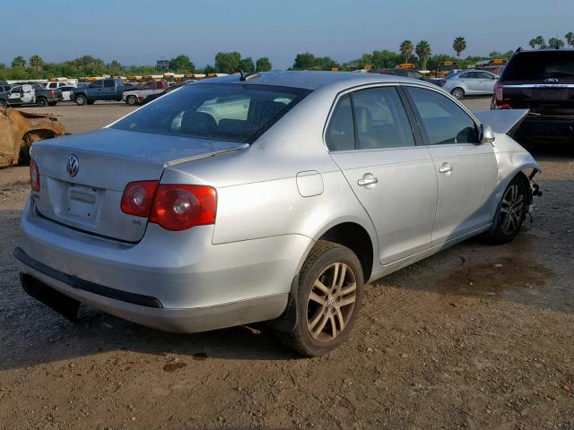 3VWRF71K56M624930 - 2006 VOLKSWAGEN JETTA 2.5 SILVER photo 4