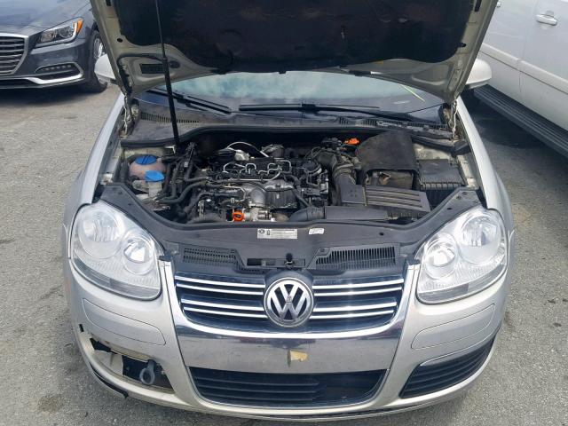 3VWRL7AJ9AM178600 - 2010 VOLKSWAGEN JETTA TDI SILVER photo 7