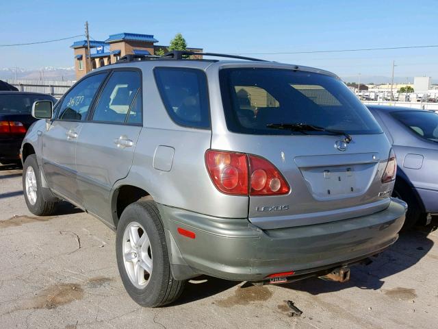 JT6GF10U0Y0078108 - 2000 LEXUS RX 300 SILVER photo 3