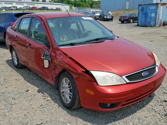 1FAFP34N45W155660 - 2005 FORD FOCUS ZX4 MAROON photo 1