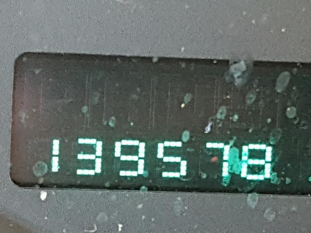 1J8HG48K17C601267 - 2007 JEEP COMMANDER WHITE photo 8