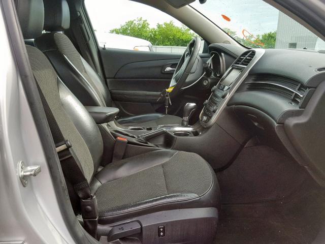 1G11C5SL2EF122310 - 2014 CHEVROLET MALIBU 1LT 银色 照片 5