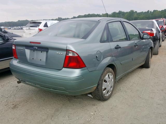 1FAFP34N46W135636 - 2006 FORD FOCUS ZX4 GREEN photo 4