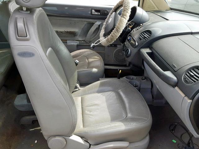 3VWBA21C0YM488379 - 2000 VOLKSWAGEN NEW BEETLE მწვანე ფოტო 5