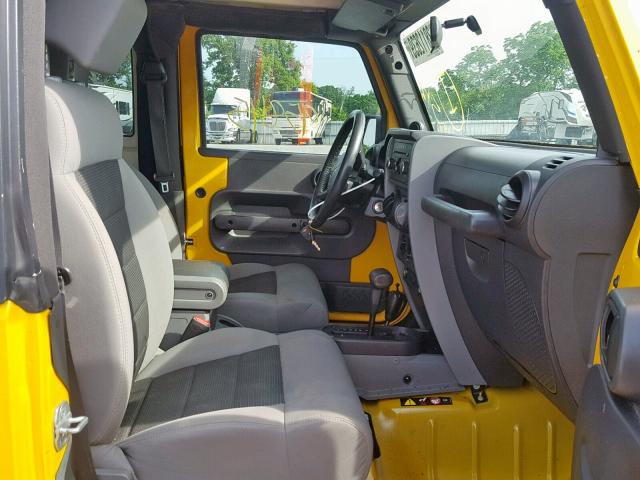 1J4FA24168L555156 - 2008 JEEP WRANGLER X YELLOW photo 5