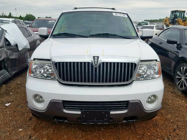 5LMFU28R83LJ39303 - 2003 LINCOLN NAVIGATOR 白色 照片 7
