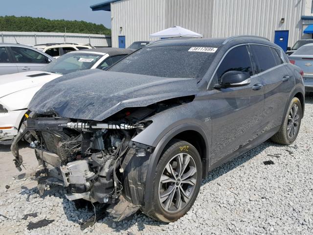 SJKCH5CR4HA022244 - 2017 INFINITI QX30 BASE GRAY photo 2