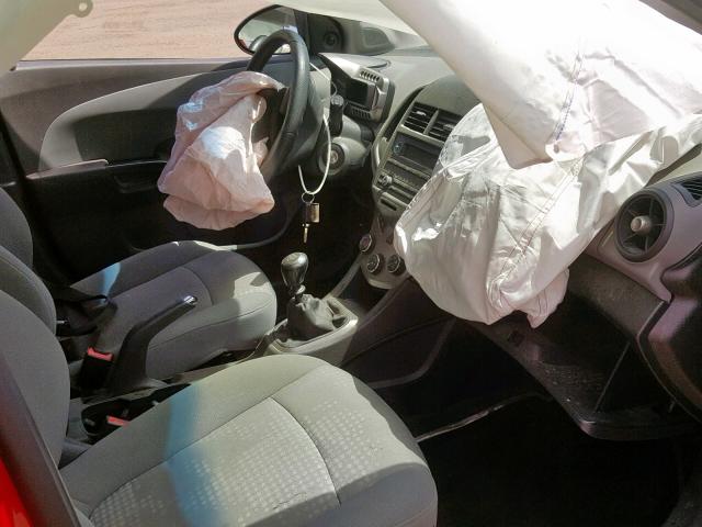 1G1JB6EH1C4111680 - 2012 CHEVROLET SONIC LS RED photo 5