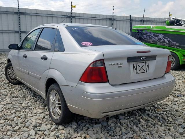 1FAFP34N87W266330 - 2007 FORD FOCUS ZX4 SILVER photo 3