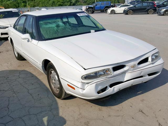 1G3HC52K6X4818325 - 1999 OLDSMOBILE 88 50TH AN WHITE photo 1