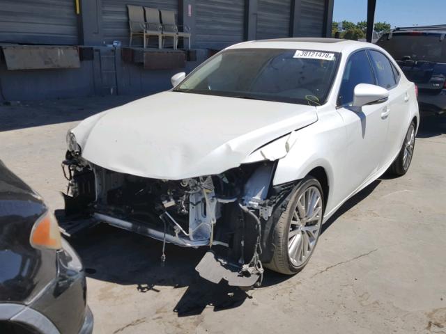 JTHBA1D2XG5038659 - 2016 LEXUS IS 200T WHITE photo 2