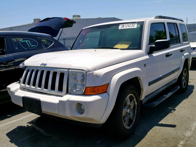 1J8HG48N26C178661 - 2006 JEEP COMMANDER WHITE photo 2