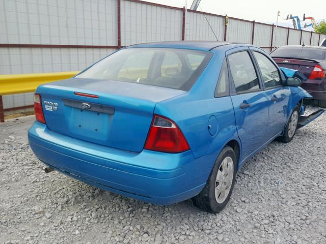 1FAFP34N77W352504 - 2007 FORD FOCUS ZX4 BLUE photo 4