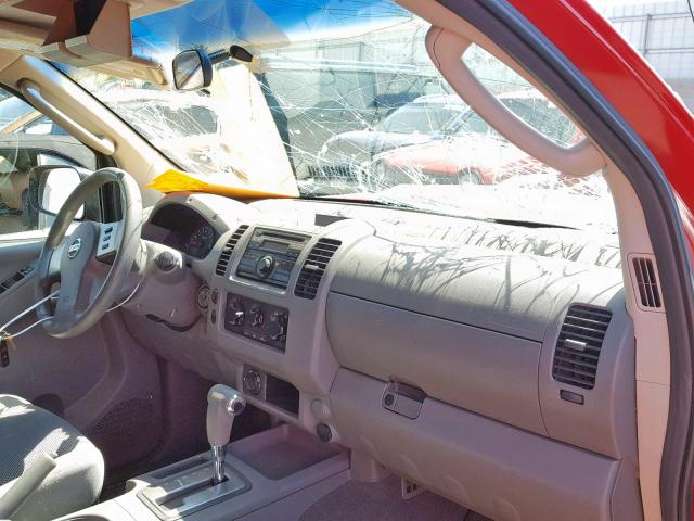 1N6AD07W58C429399 - 2008 NISSAN FRONTIER C RED photo 9