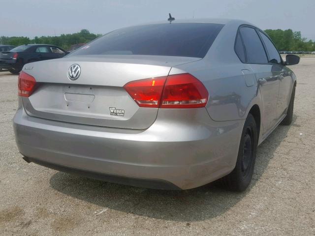 1VWAP7A32DC002559 - 2013 VOLKSWAGEN PASSAT S SILVER photo 4