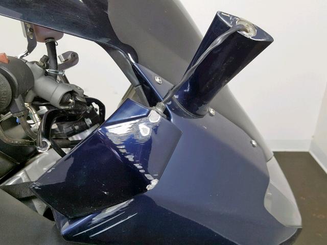 ZD4PWD0072S000366 - 2002 APRILIA RST FUTURA BLUE photo 12