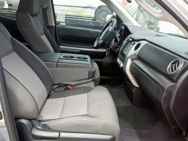 5TFUM5F13FX062544 - 2015 TOYOTA TUNDRA DOU SILVER photo 5