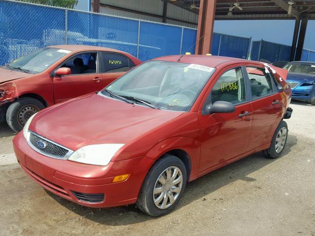 1FAFP34N75W234983 - 2005 FORD FOCUS ZX4 BURGUNDY photo 2