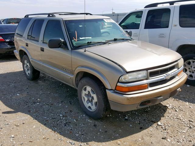 1GNDT13W62K225441 - 2002 CHEVROLET BLAZER TAN photo 1