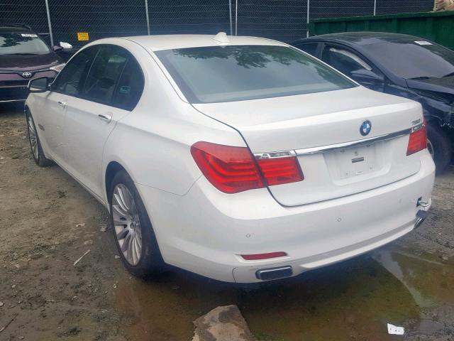 WBAKA83509CY34371 - 2009 BMW 750 I WHITE photo 3