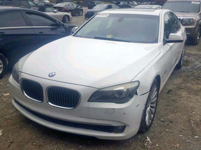 WBAKA83509CY34371 - 2009 BMW 750 I WHITE photo 9