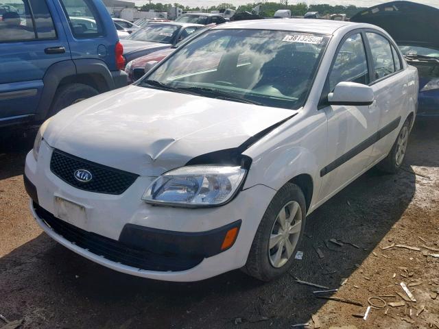 KNADE123266077794 - 2006 KIA RIO WHITE photo 2