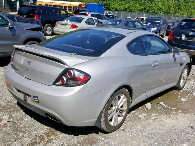 KMHHM66D18U282945 - 2008 HYUNDAI TIBURON GS SILVER photo 4