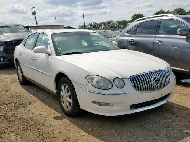 2G4WC582181143670 - 2008 BUICK LACROSSE C WHITE photo 1