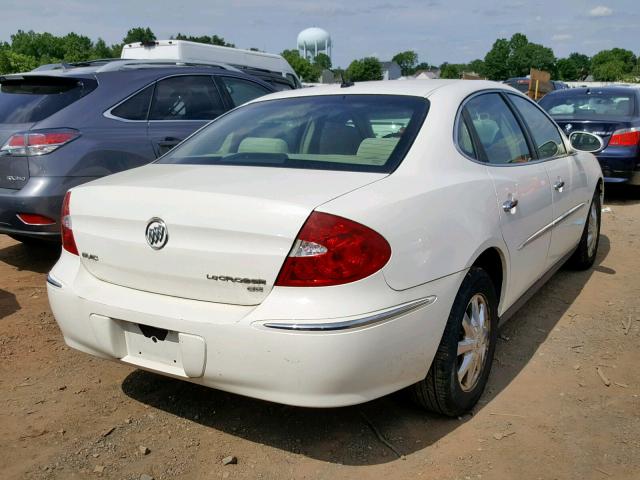 2G4WC582181143670 - 2008 BUICK LACROSSE C WHITE photo 4