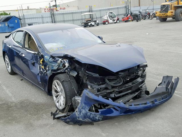 5YJSA1E10HF204257 - 2017 TESLA MODEL S أزرق صورة 1