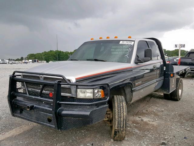 1B7MF33D3WJ107448 - 1998 DODGE RAM 3500 BLACK photo 2