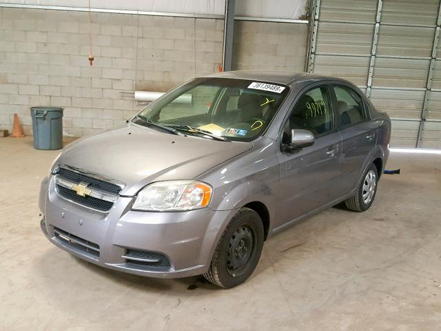 KL1TD5DE7BB231240 - 2011 CHEVROLET AVEO LS GRAY photo 2