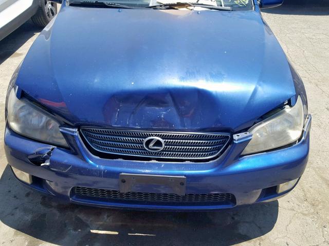 JTHBD182010028518 - 2001 LEXUS IS 300 BLUE photo 7