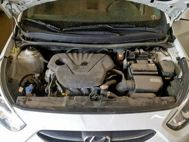 KMHCT4AE9HU306829 - 2017 HYUNDAI ACCENT SE WHITE photo 7