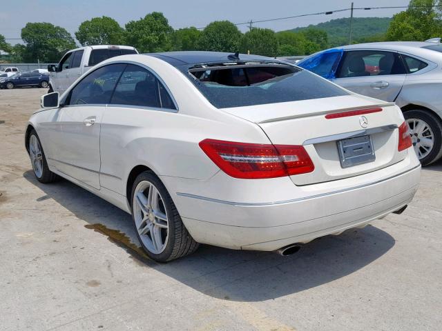 WDDKJ5GB3BF125364 - 2011 MERCEDES-BENZ E 350 WHITE photo 3